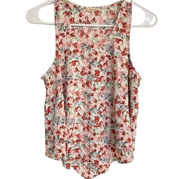 Hollister Tops - HOLLISTER Layered Ruffle Floral Top
